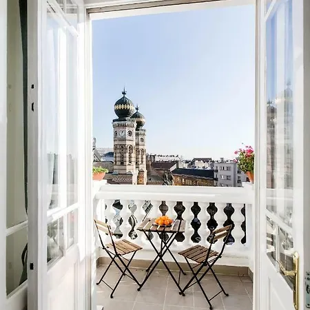 Apartman Synagogue View *