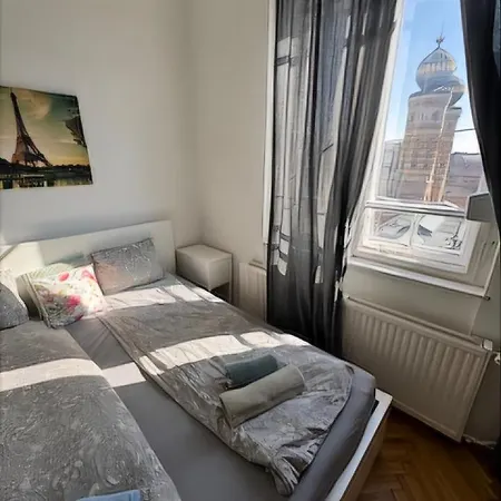 Apartment Synagogue View *