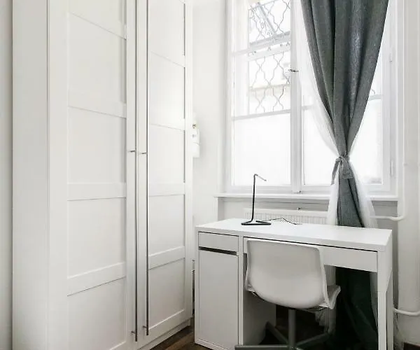 Synagogue View * Budapest